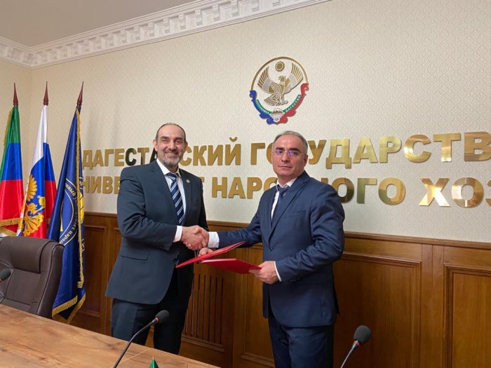 Центр «Учитель будущего» заключил соглашение о сотрудничестве с Дагестанским государственным университетом народного хозяйства