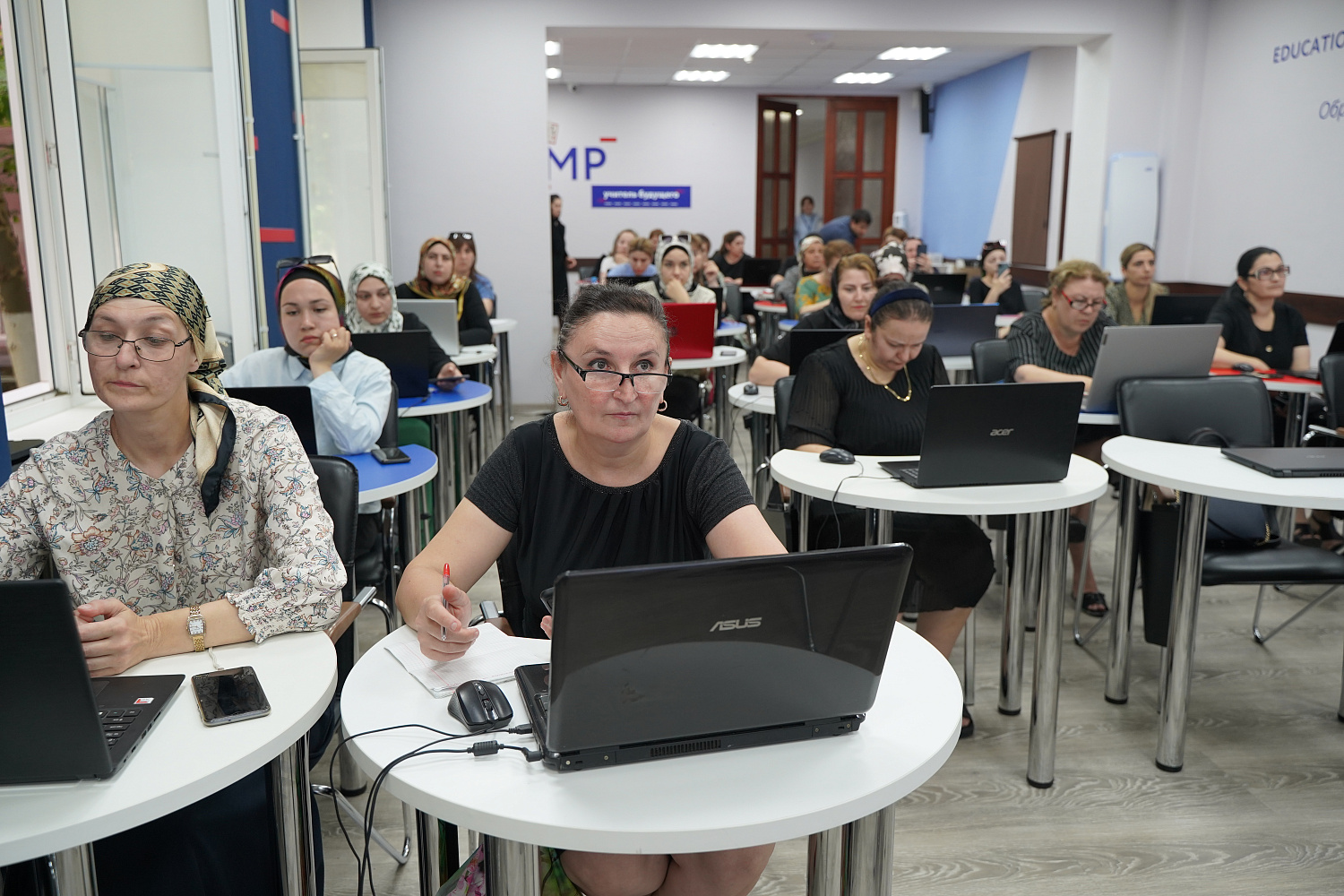 ЦНППМ ДИРО запустил серию обучающих практических семинаров по формированию рабочих программ по обновленным ФГОС