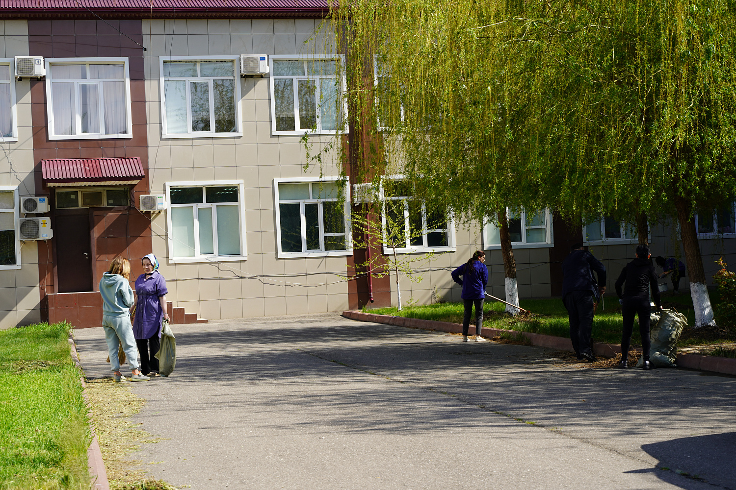 Сотрудники ЦНППМ присоединились к субботнику